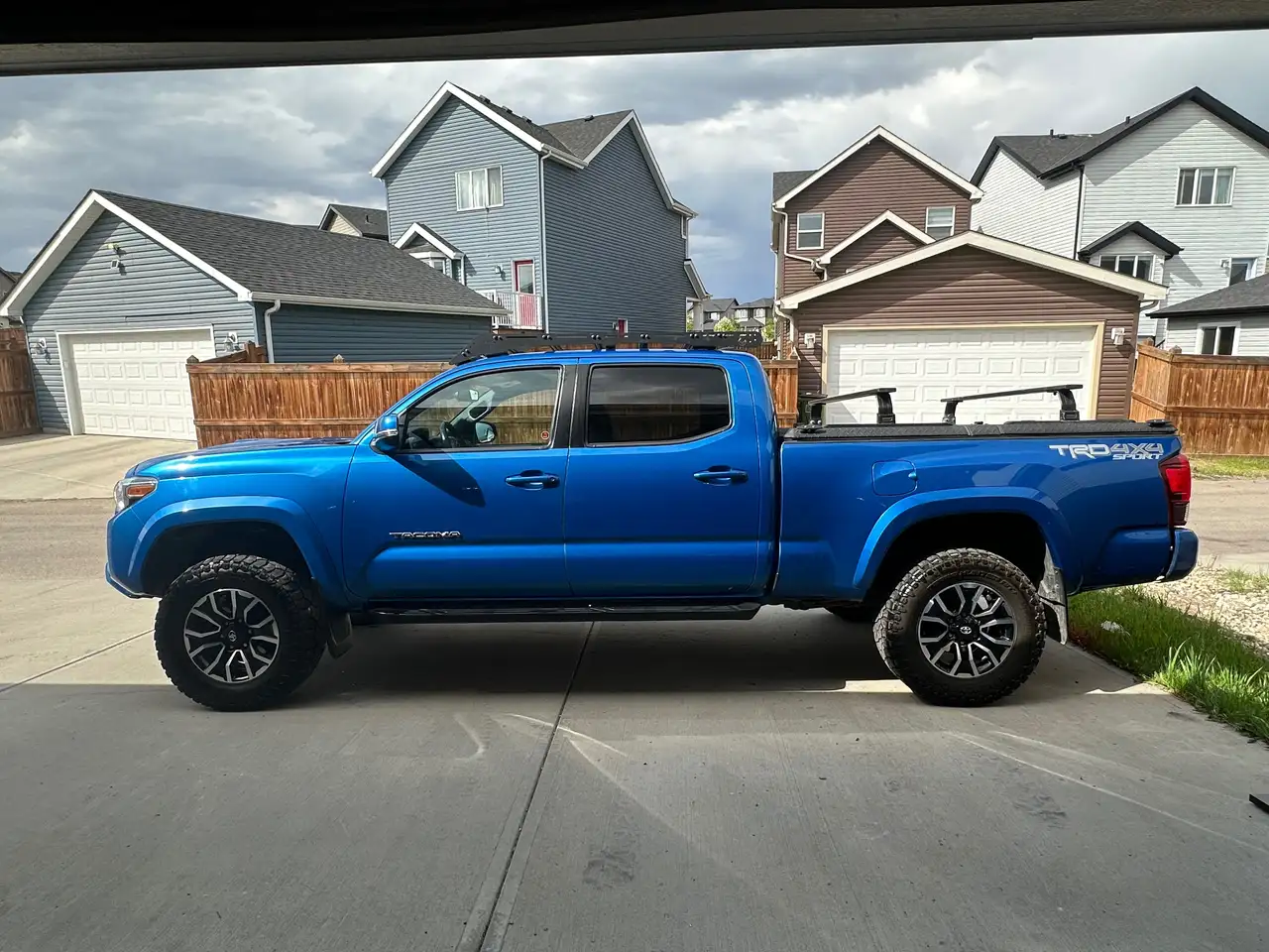 Toyota Tacoma снимка Toyota Tacoma