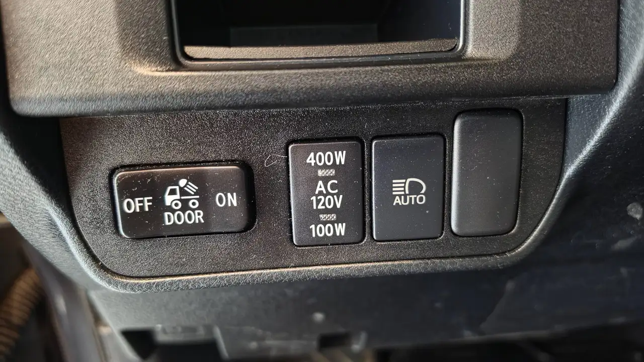 Toyota Tacoma снимка Toyota Tacoma