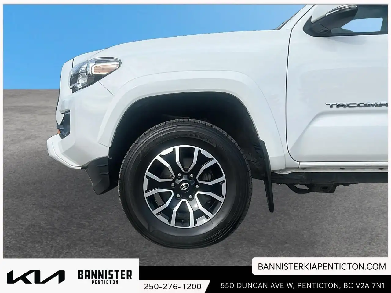 Toyota Tacoma снимка Toyota Tacoma