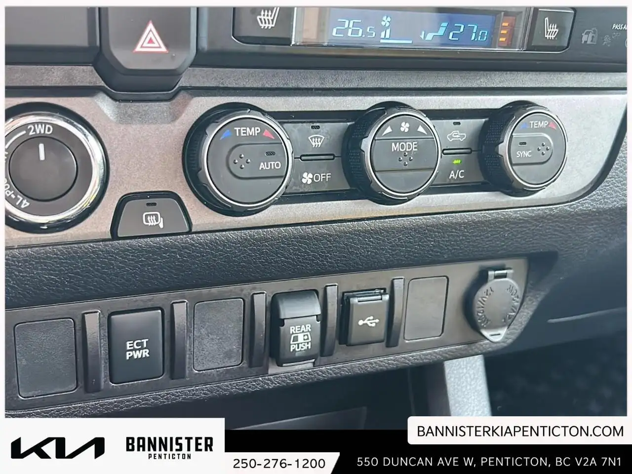 Toyota Tacoma снимка Toyota Tacoma