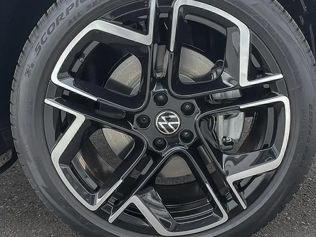 Volkswagen Tiguan снимка Volkswagen Tiguan