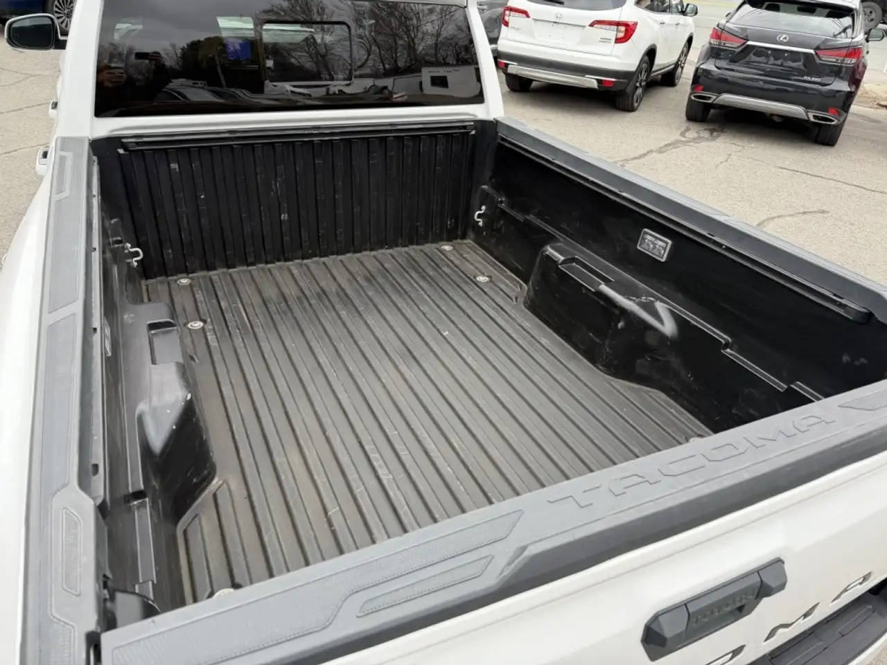 Toyota Tacoma снимка Toyota Tacoma