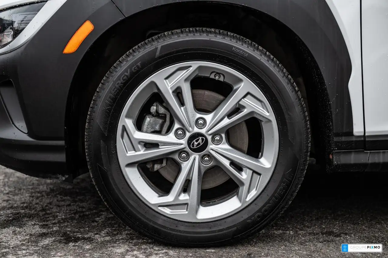 Hyundai KONA photo Hyundai KONA