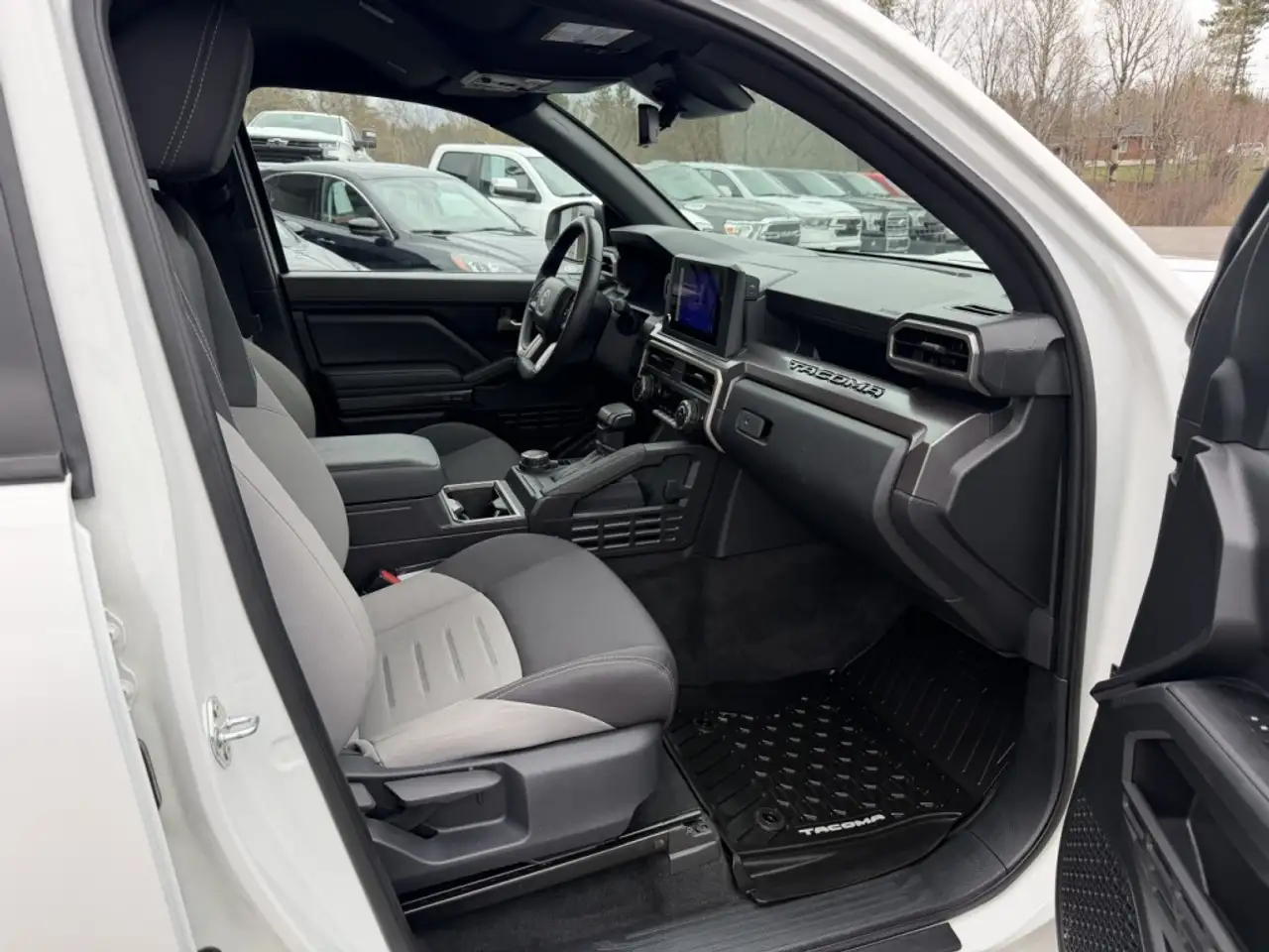Toyota Tacoma снимка Toyota Tacoma