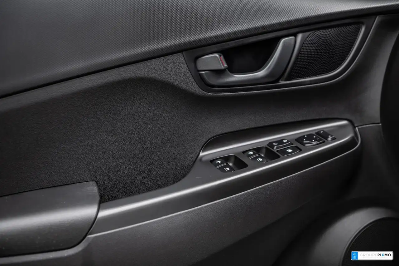 Hyundai KONA photo Hyundai KONA