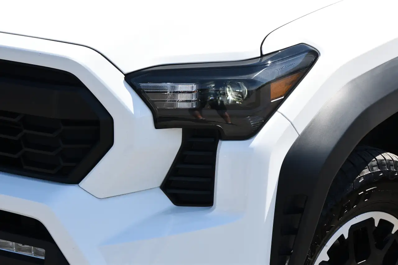 Toyota Tacoma снимка Toyota Tacoma
