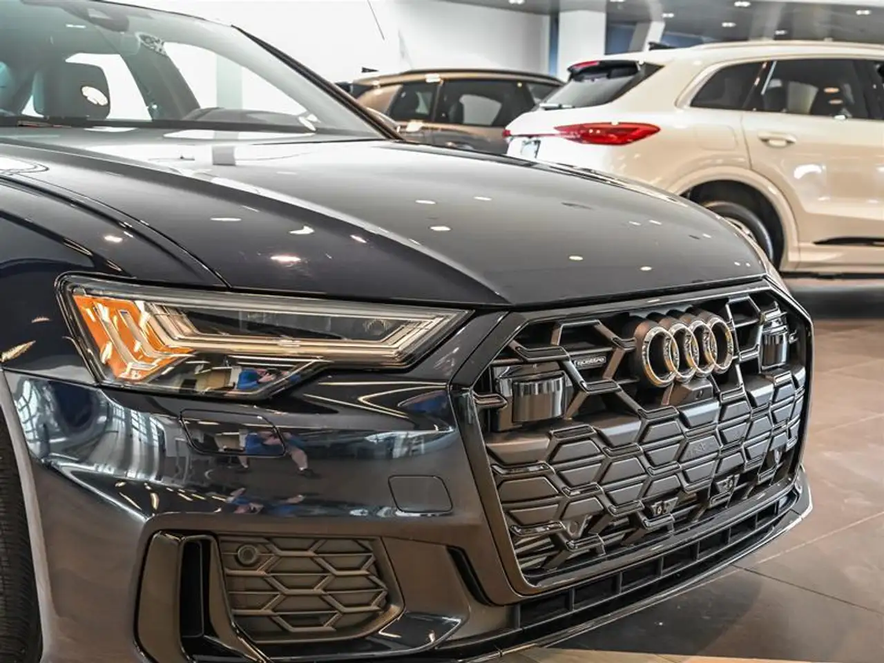 Audi A6 снимка Audi A6