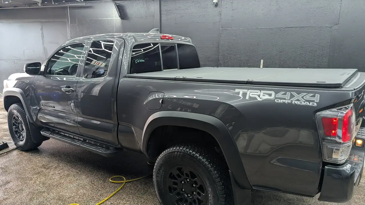 Toyota Tacoma снимка Toyota Tacoma