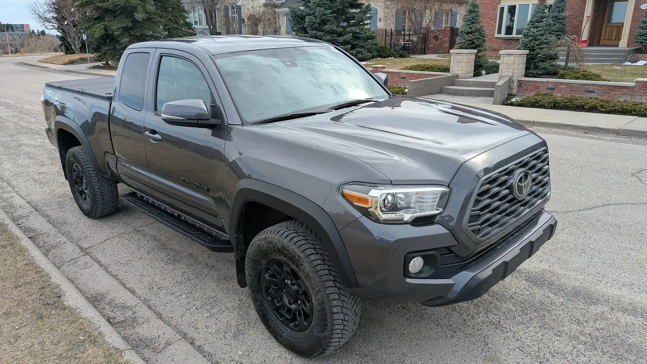 Toyota Tacoma снимка Toyota Tacoma