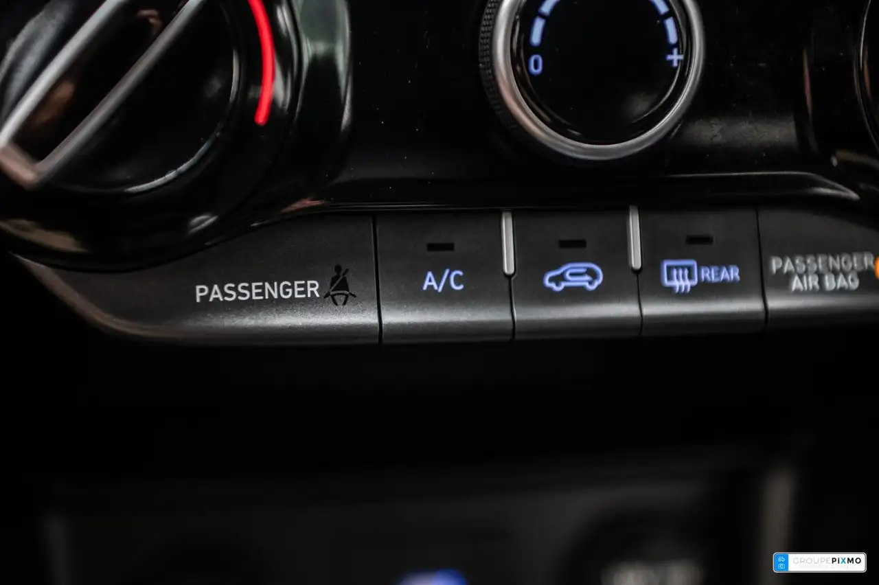 Hyundai KONA photo Hyundai KONA
