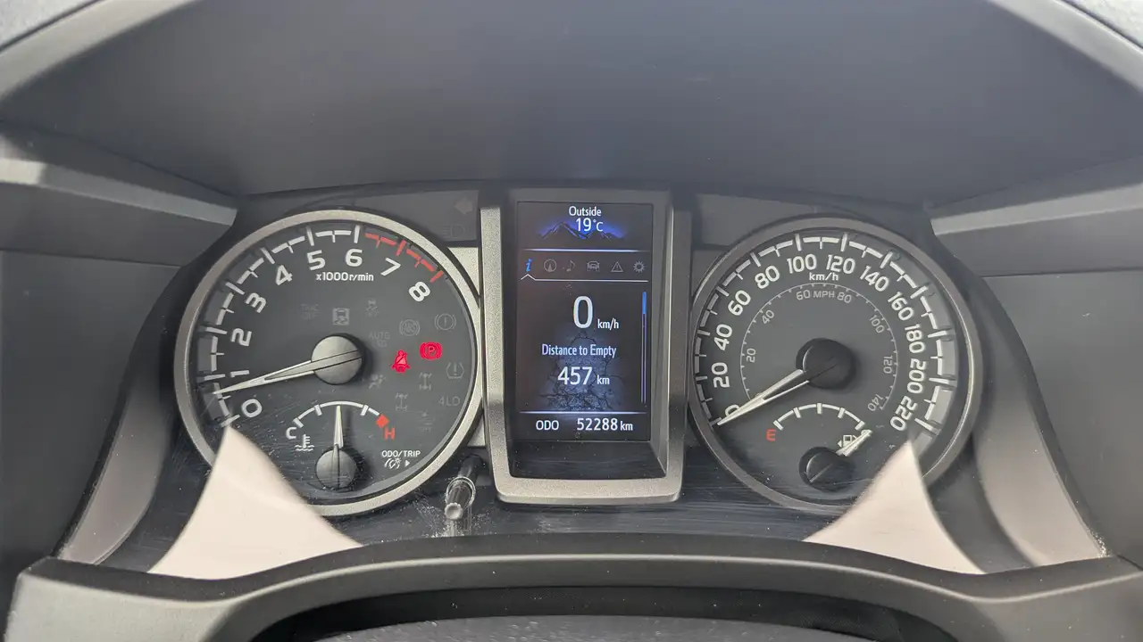 Toyota Tacoma снимка Toyota Tacoma