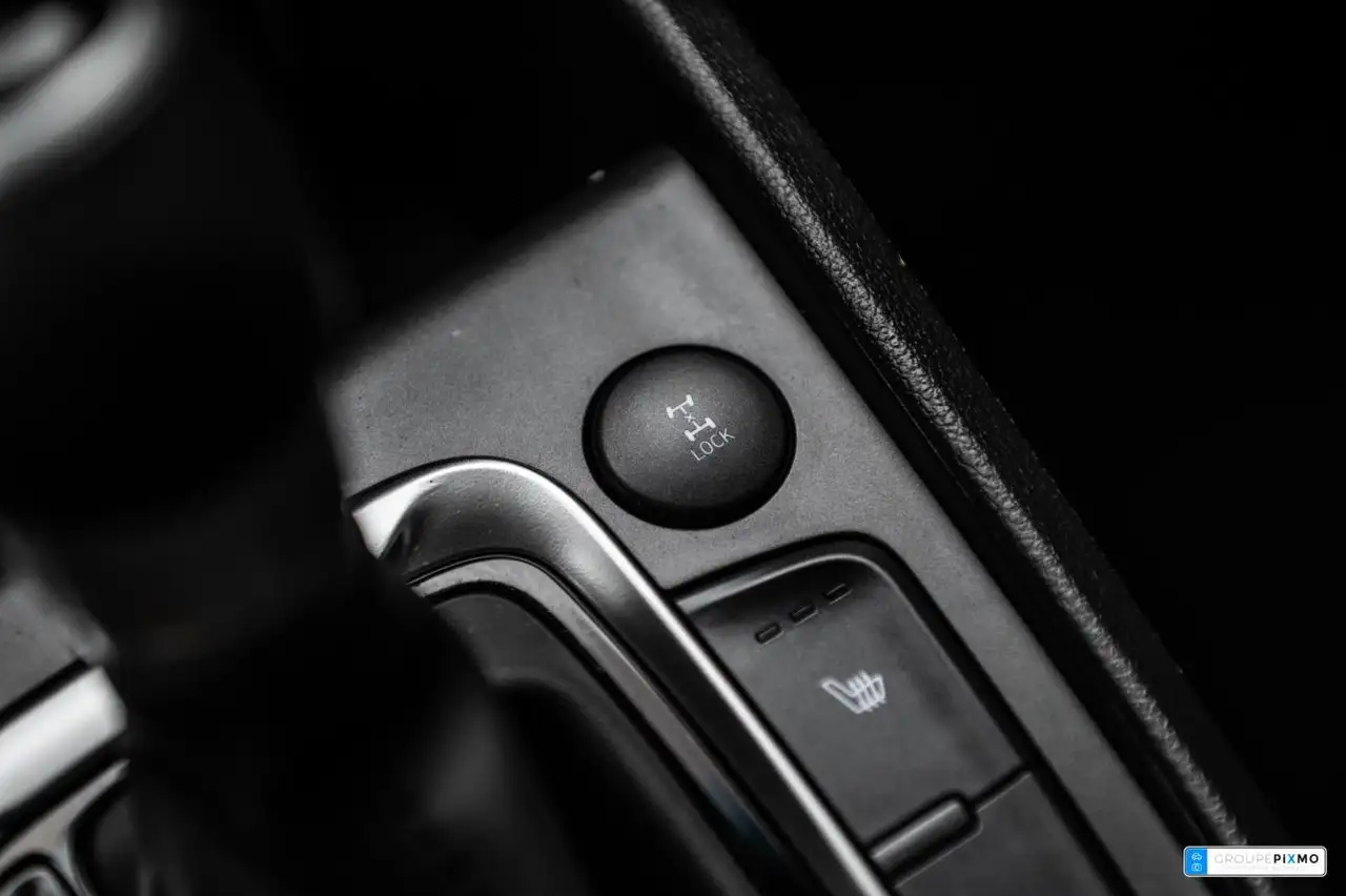 Hyundai KONA photo Hyundai KONA