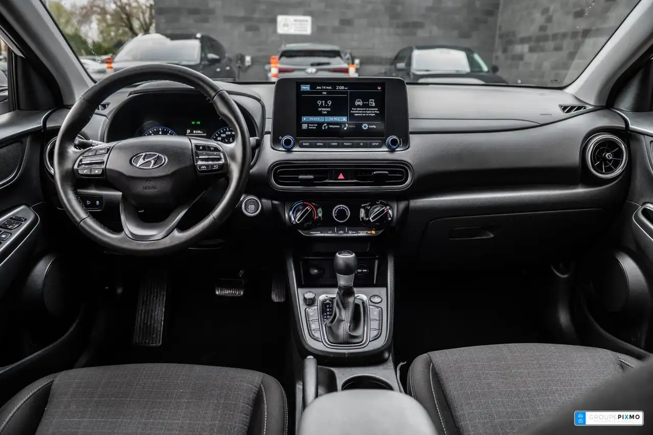 Hyundai KONA photo Hyundai KONA