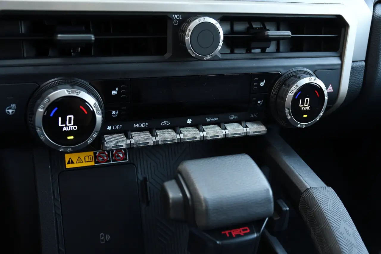 Toyota Tacoma снимка Toyota Tacoma