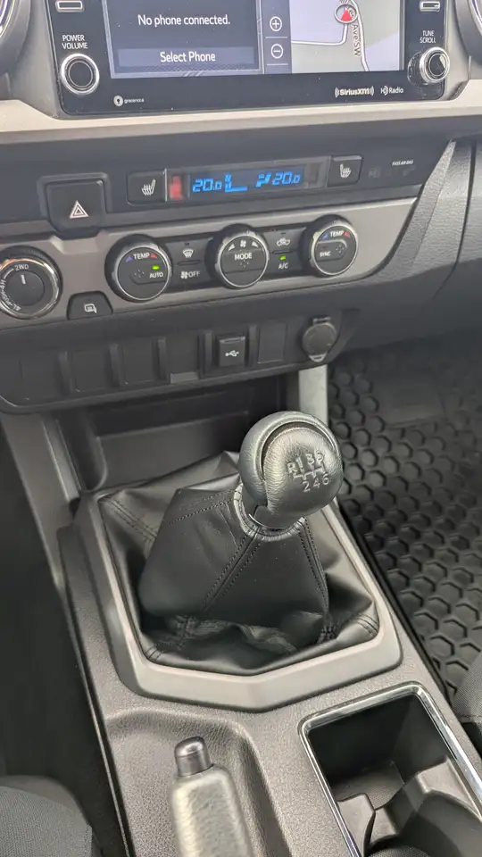 Toyota Tacoma снимка Toyota Tacoma