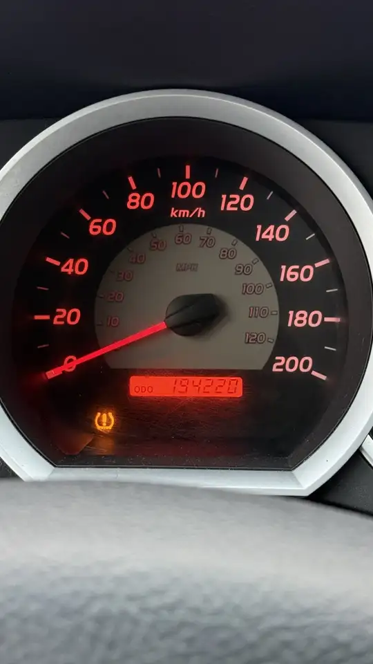 Toyota Tacoma снимка Toyota Tacoma