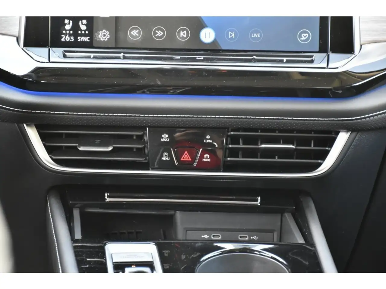Volkswagen Atlas снимка Volkswagen Atlas