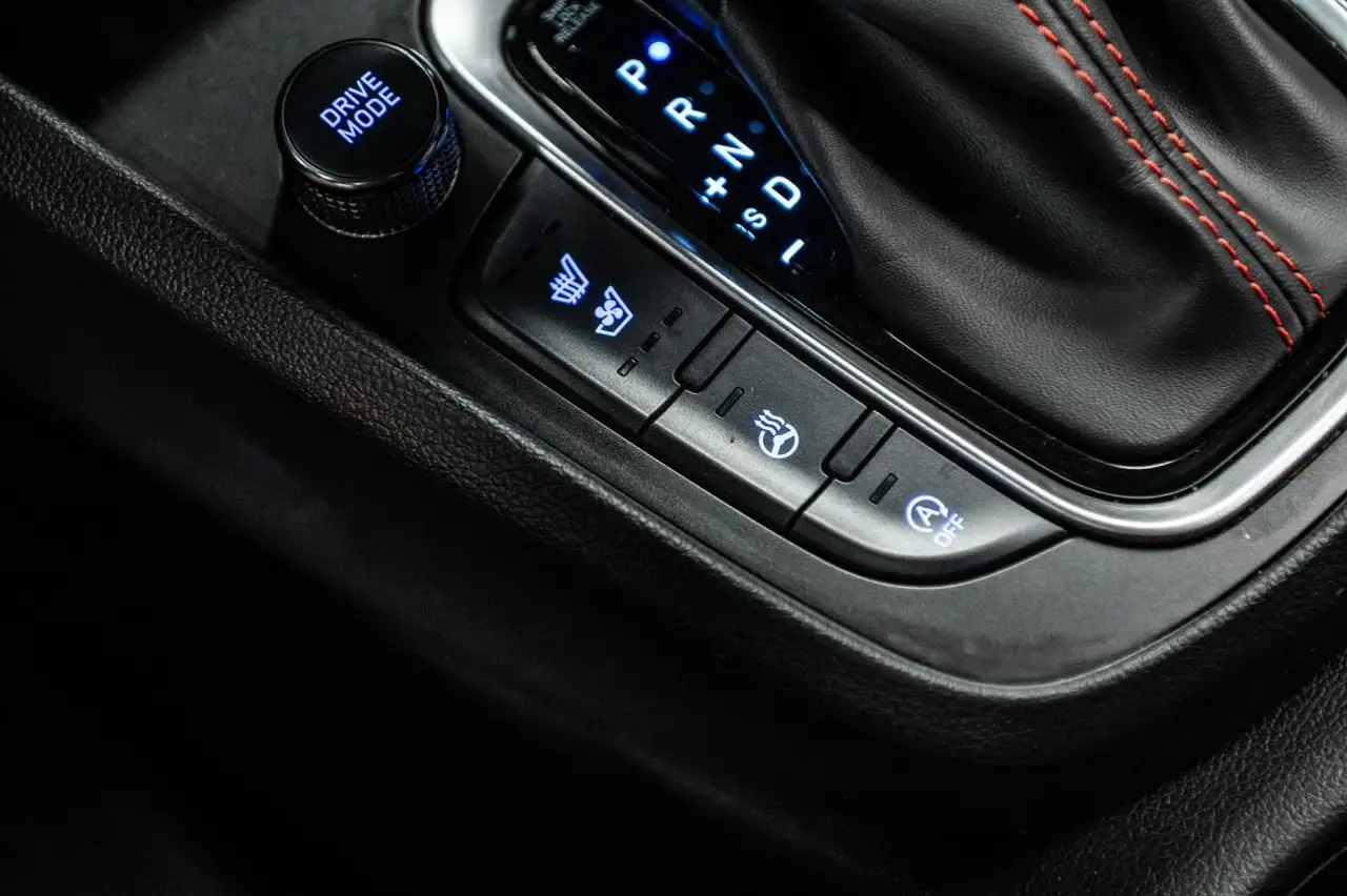 Hyundai KONA снимка Hyundai KONA
