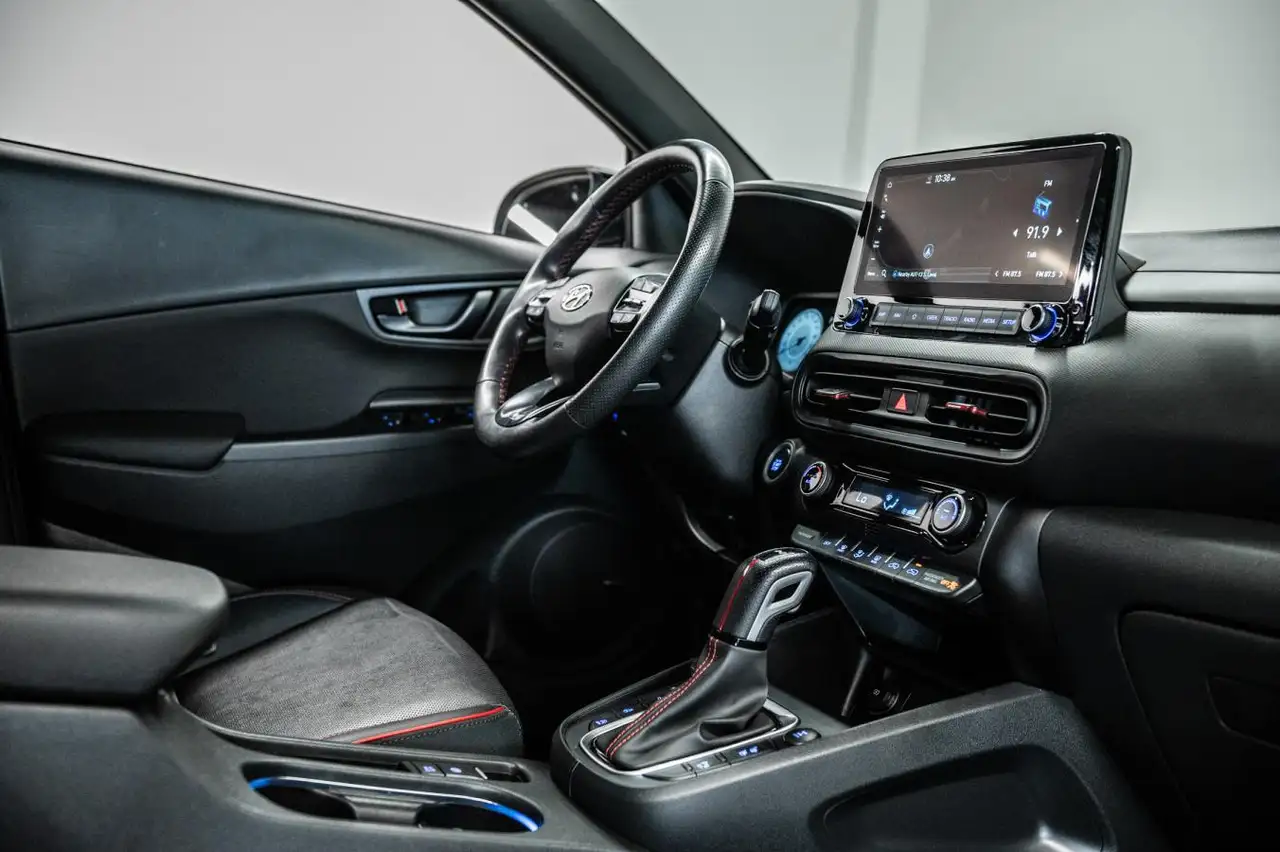 Hyundai KONA снимка Hyundai KONA