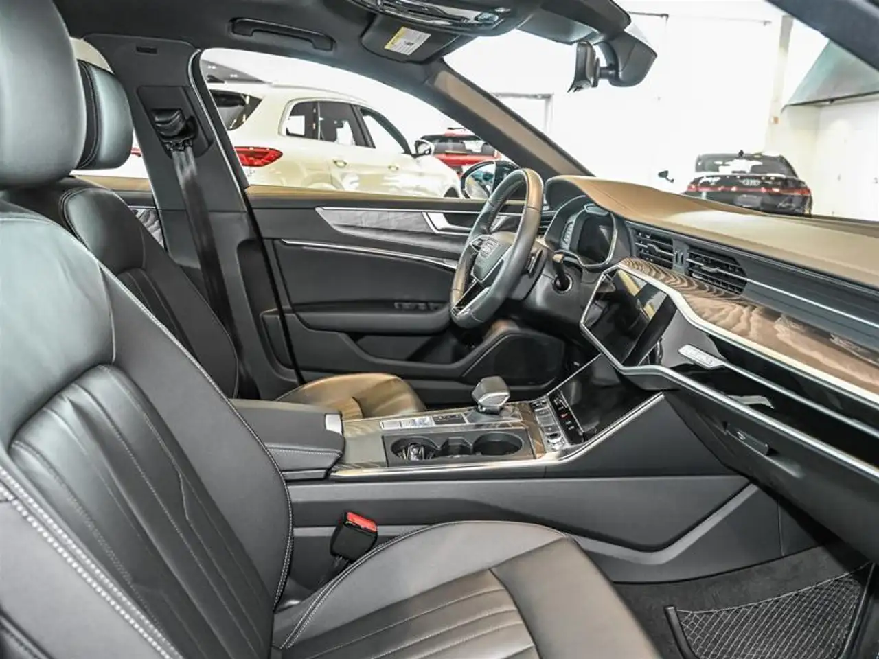 Audi A6 снимка Audi A6