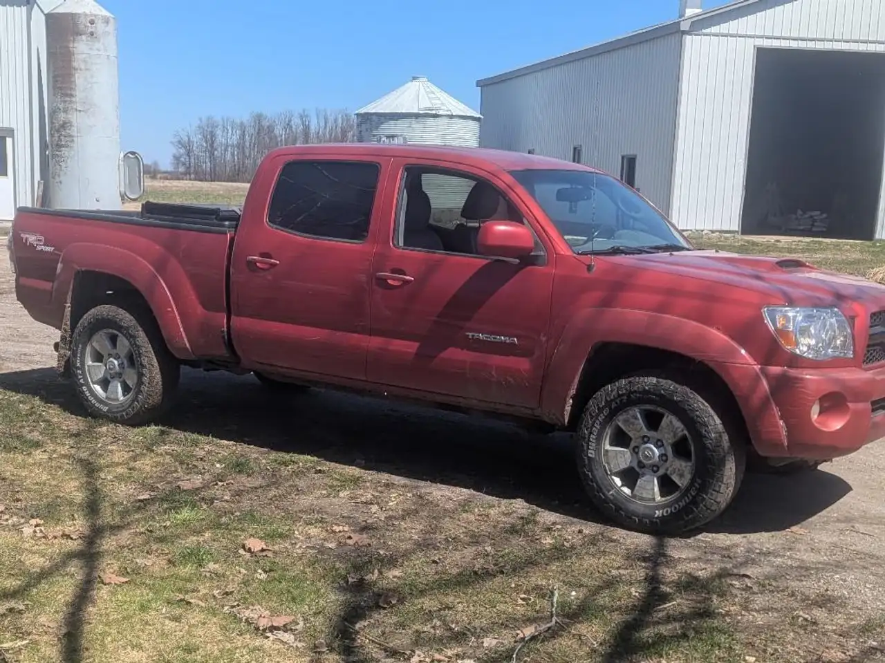 Toyota Tacoma снимка Toyota Tacoma