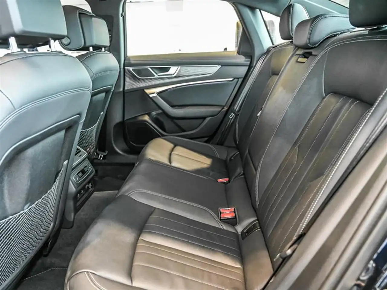 Audi A6 снимка Audi A6