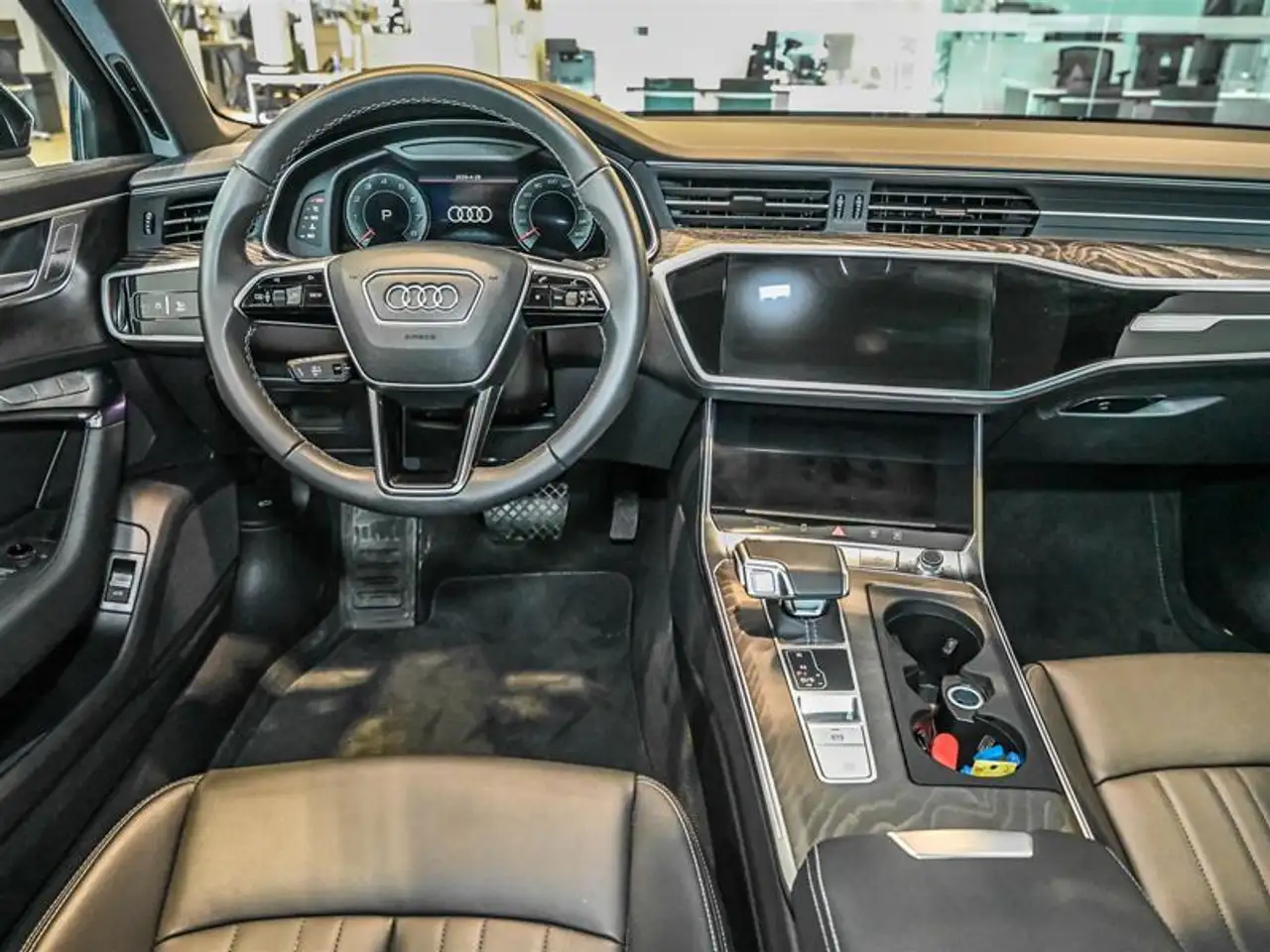 Audi A6 снимка Audi A6