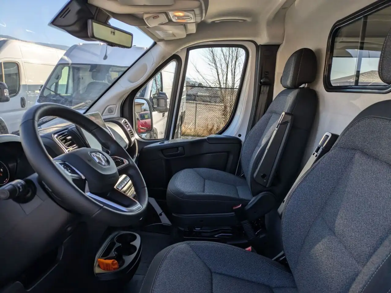 RAM ProMaster 3500 снимка RAM ProMaster 3500