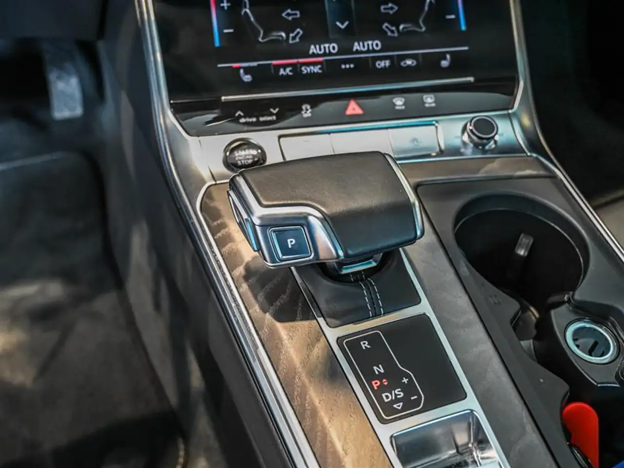 Audi A6 снимка Audi A6