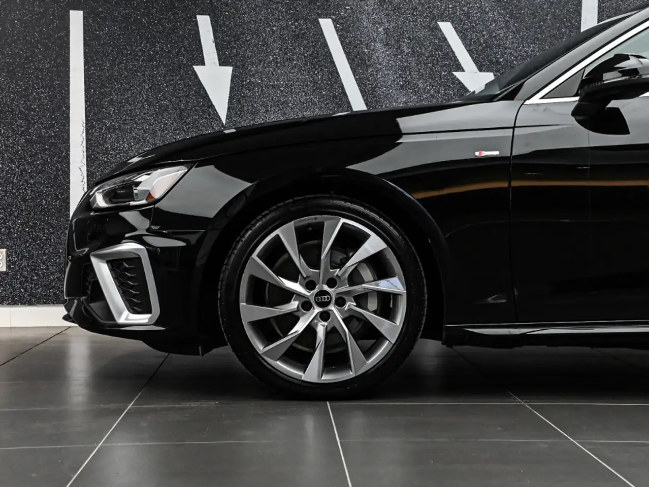 Audi A4 снимка Audi A4