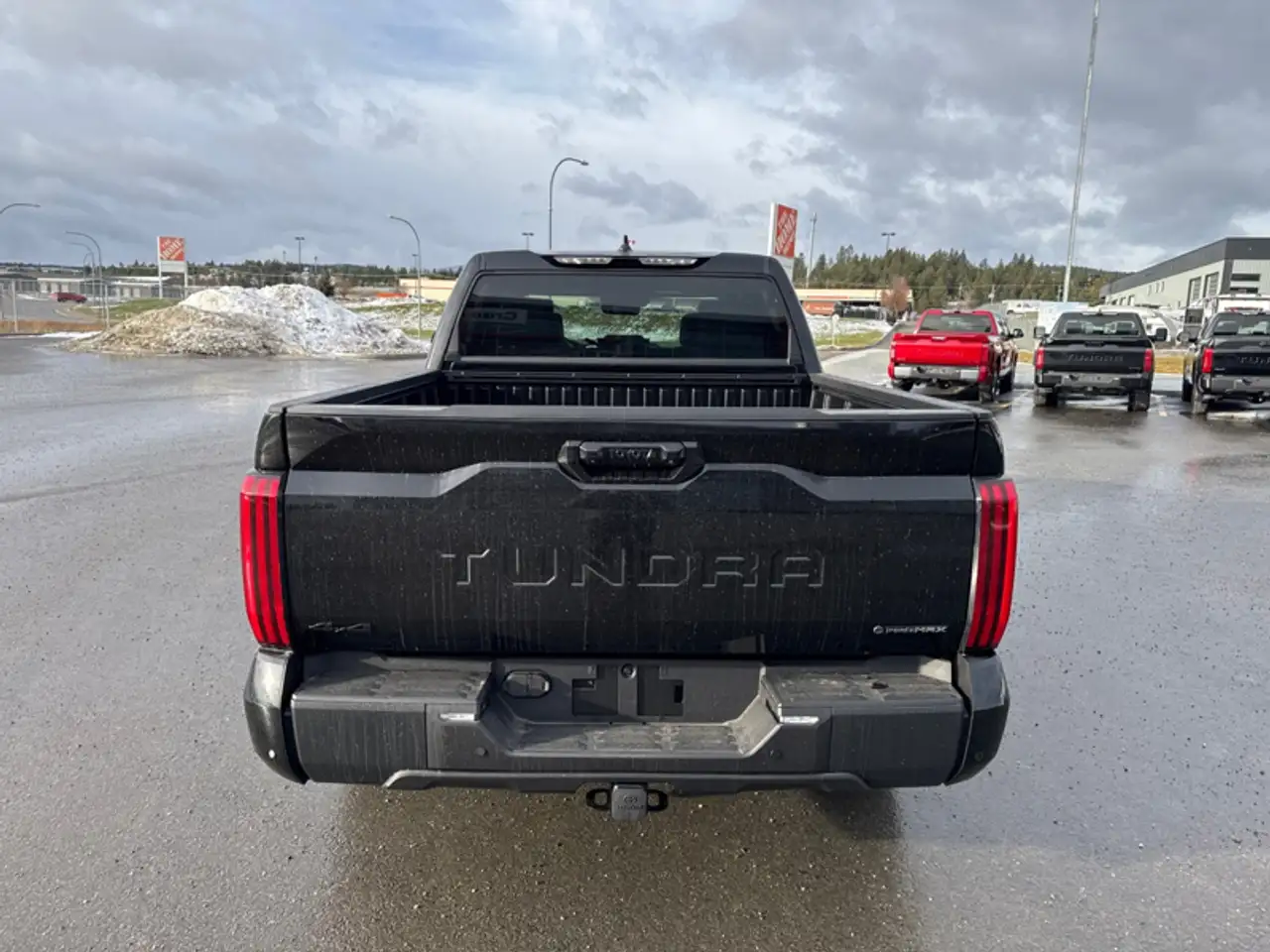 Toyota Tundra снимка Toyota Tundra