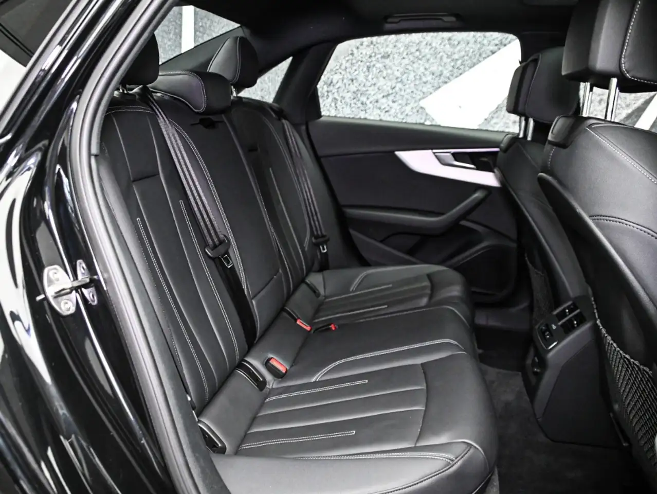 Audi A4 снимка Audi A4
