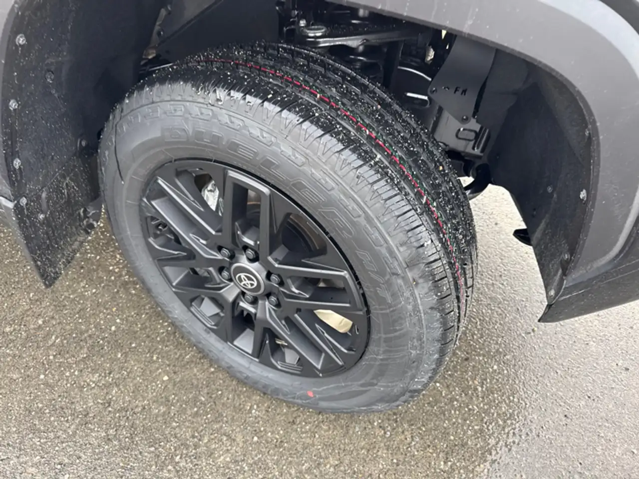 Toyota Tundra снимка Toyota Tundra