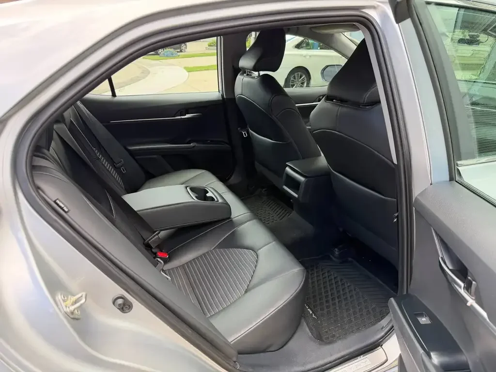 Toyota Camry снимка Toyota Camry