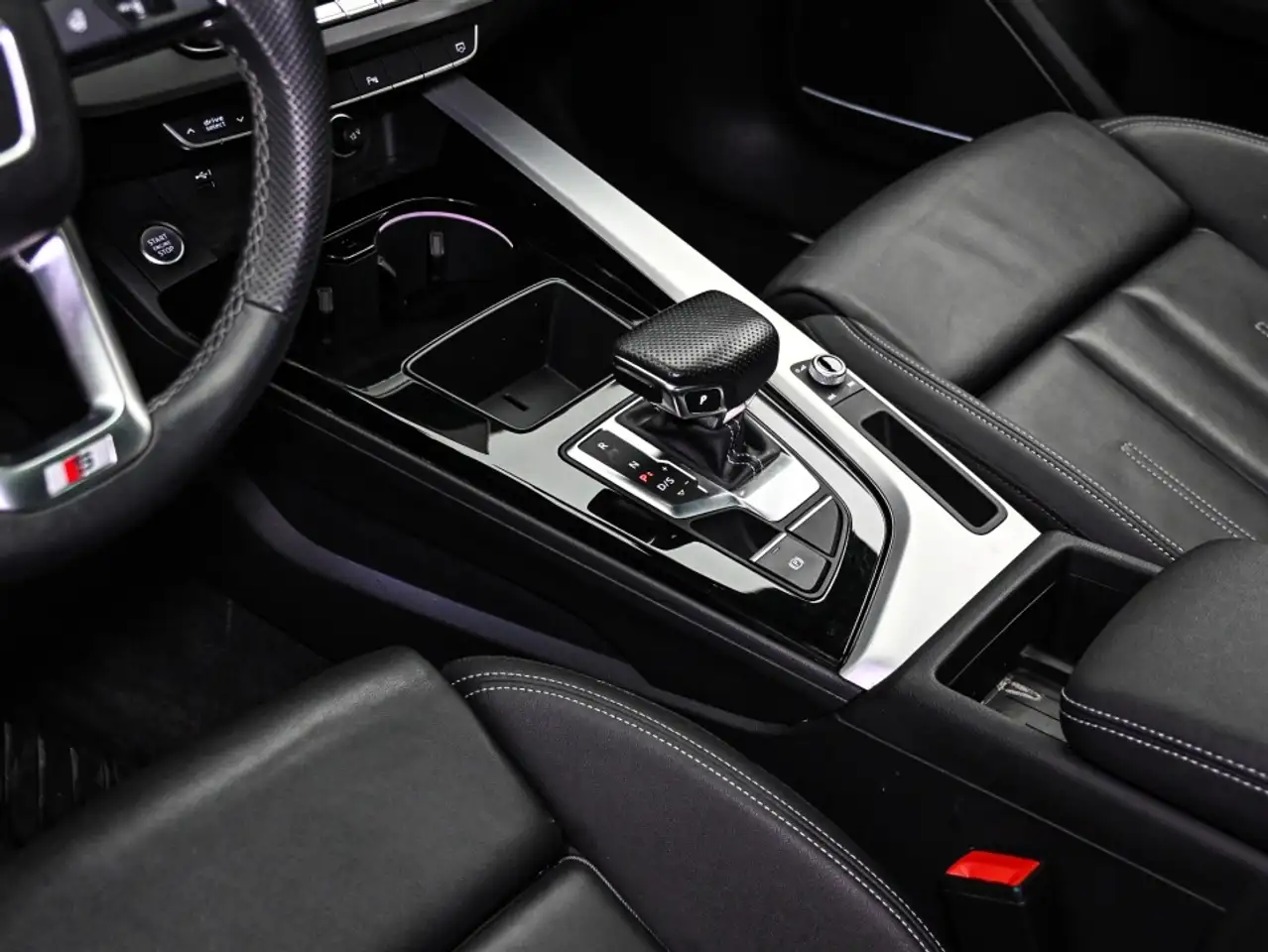 Audi A4 снимка Audi A4