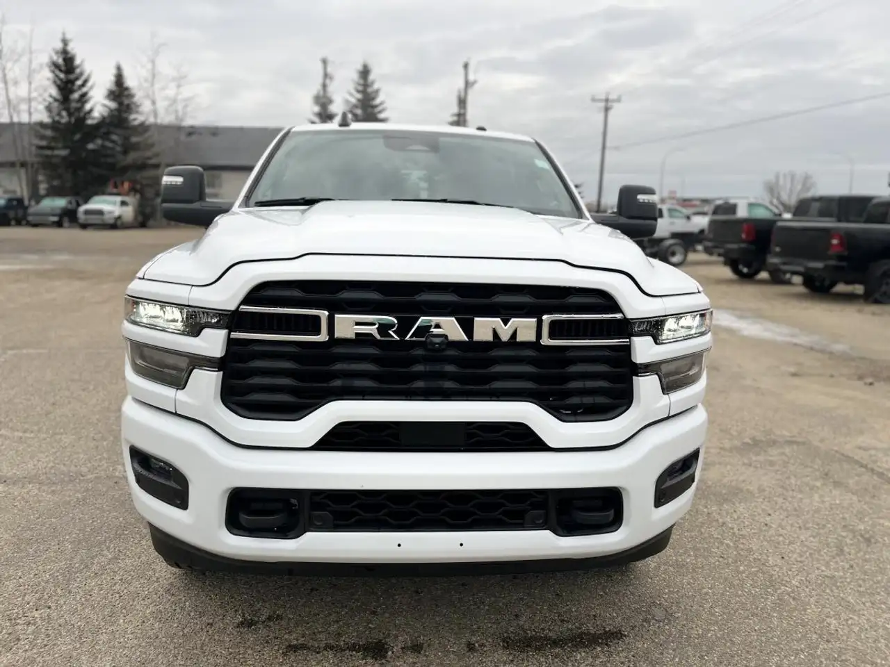 RAM 3500 снимка RAM 3500