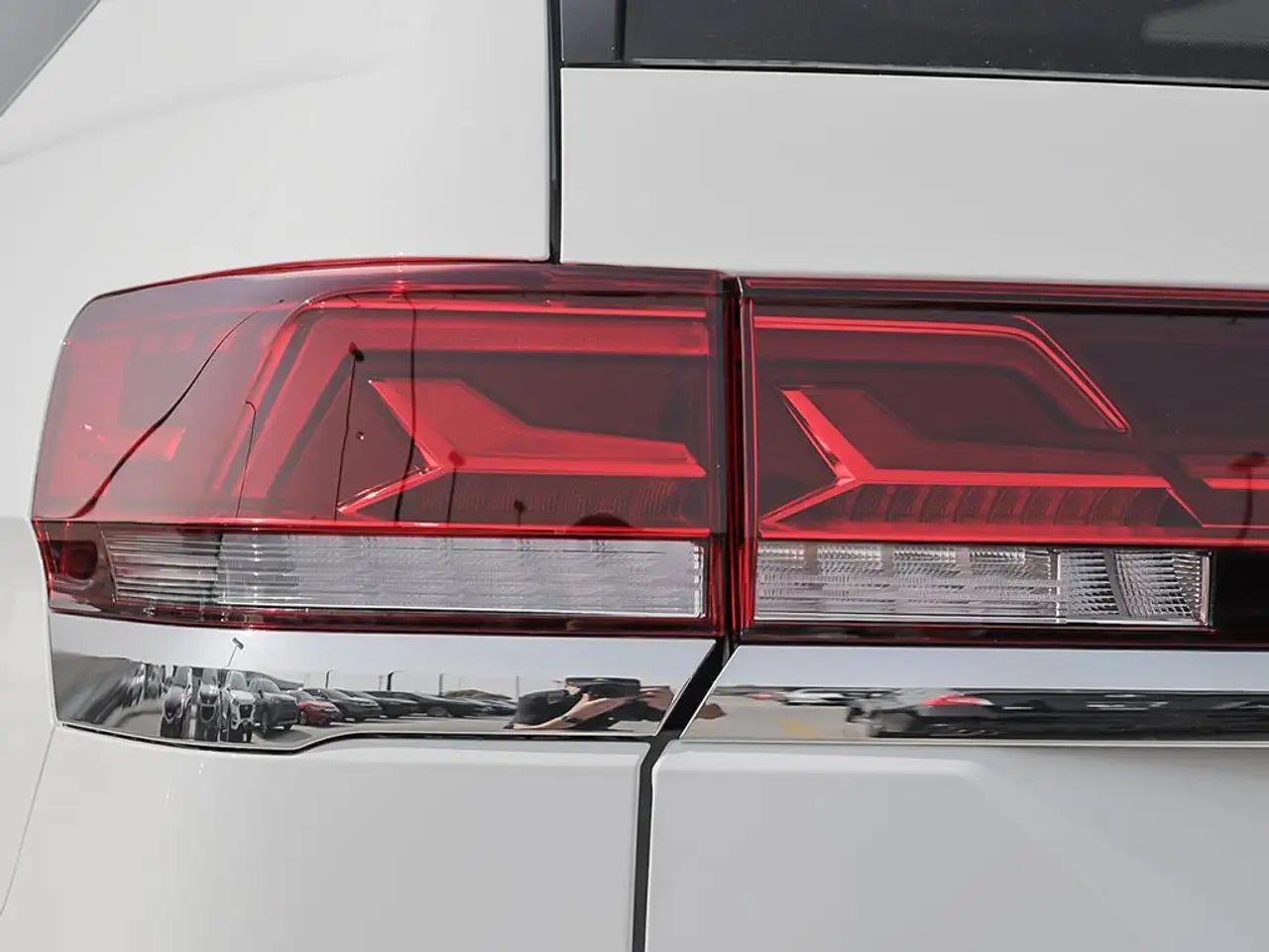 Volkswagen Atlas photo Volkswagen Atlas