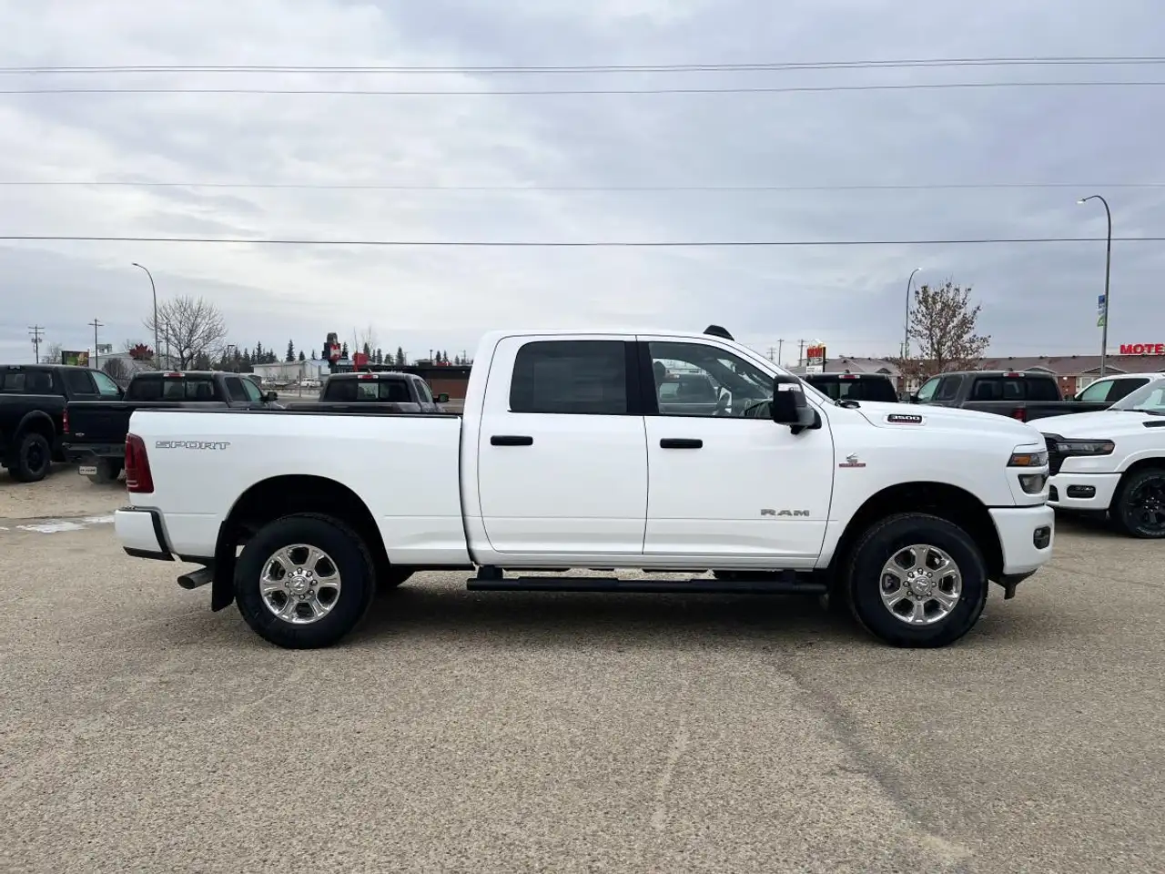 RAM 3500 снимка RAM 3500
