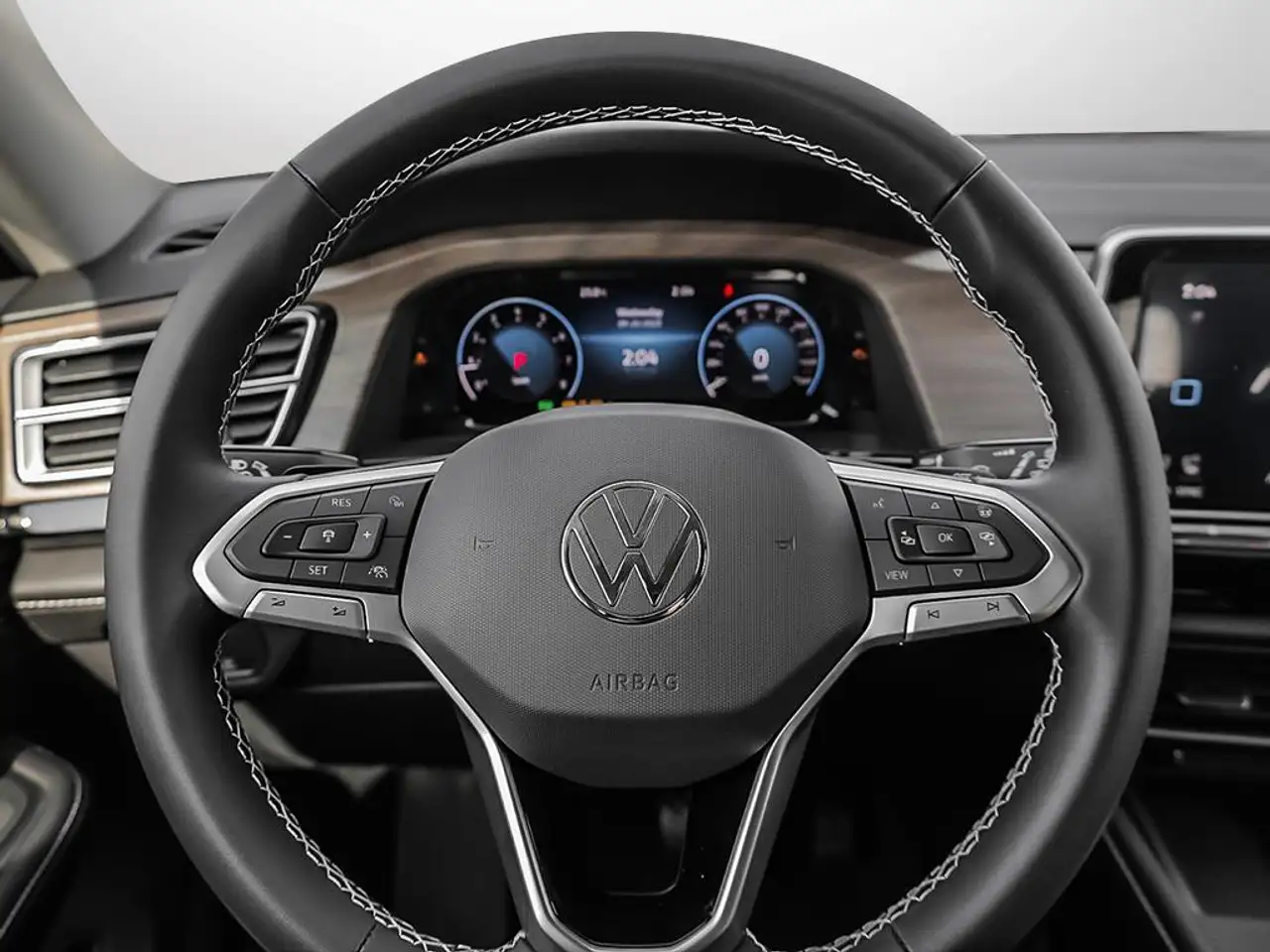 Volkswagen Atlas photo Volkswagen Atlas