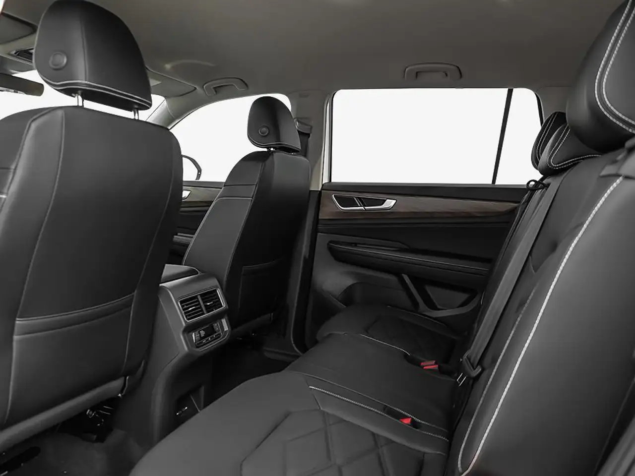 Volkswagen Atlas photo Volkswagen Atlas