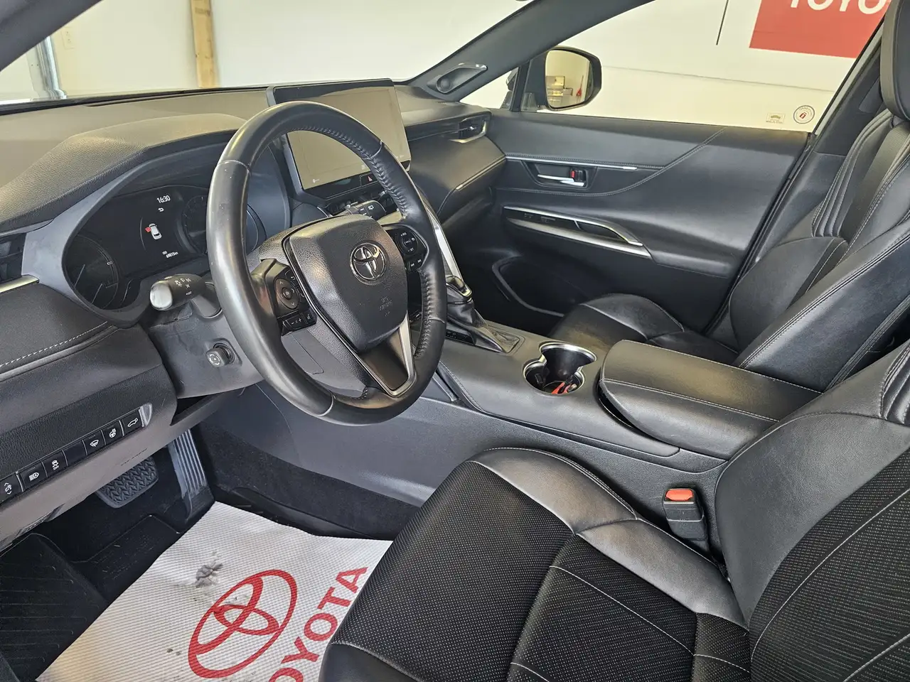 Toyota Venza снимка Toyota Venza