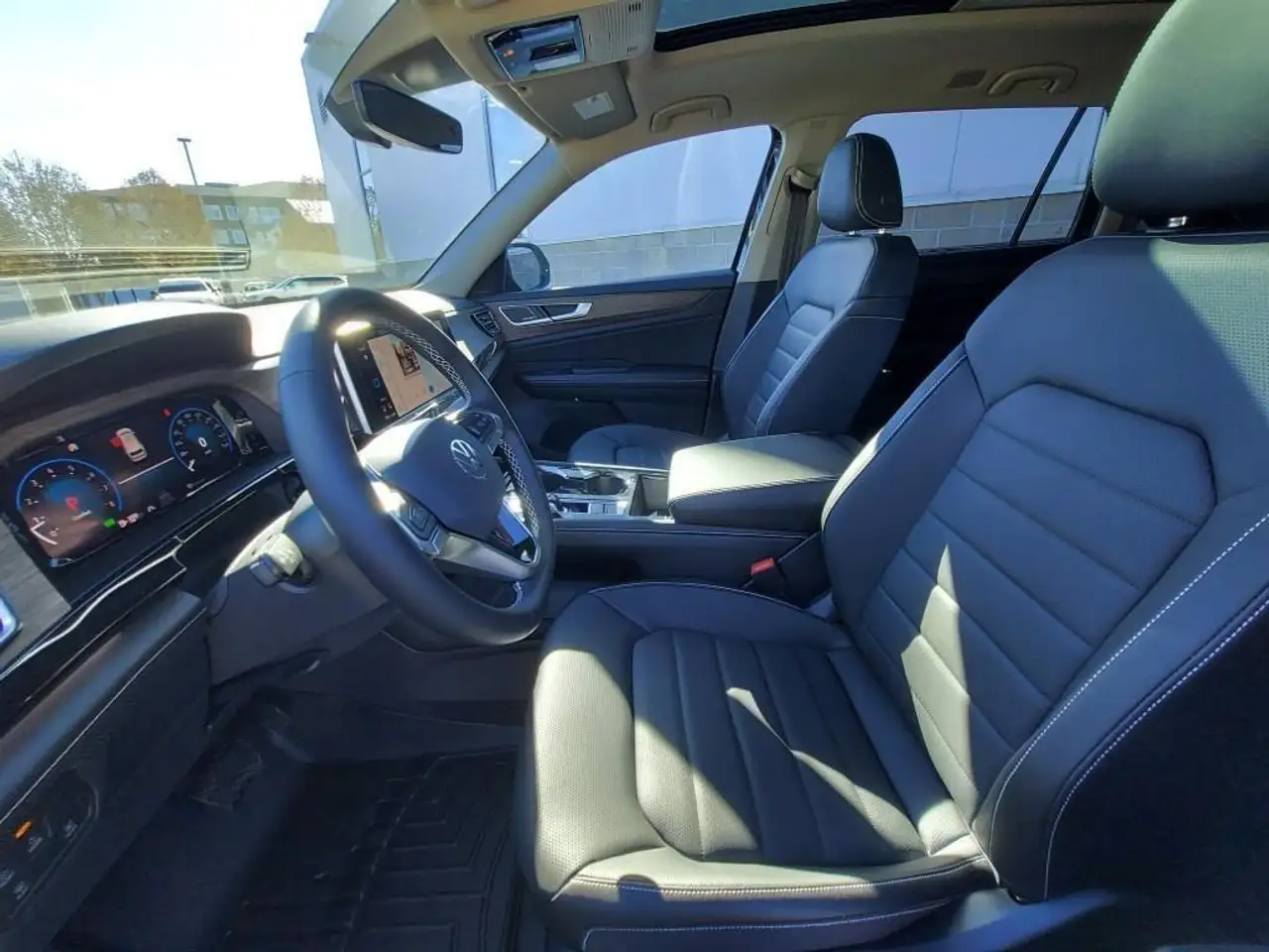 Volkswagen Atlas снимка Volkswagen Atlas
