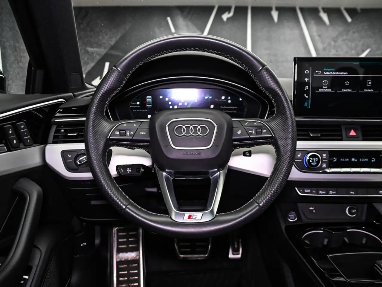 Audi A4 снимка Audi A4