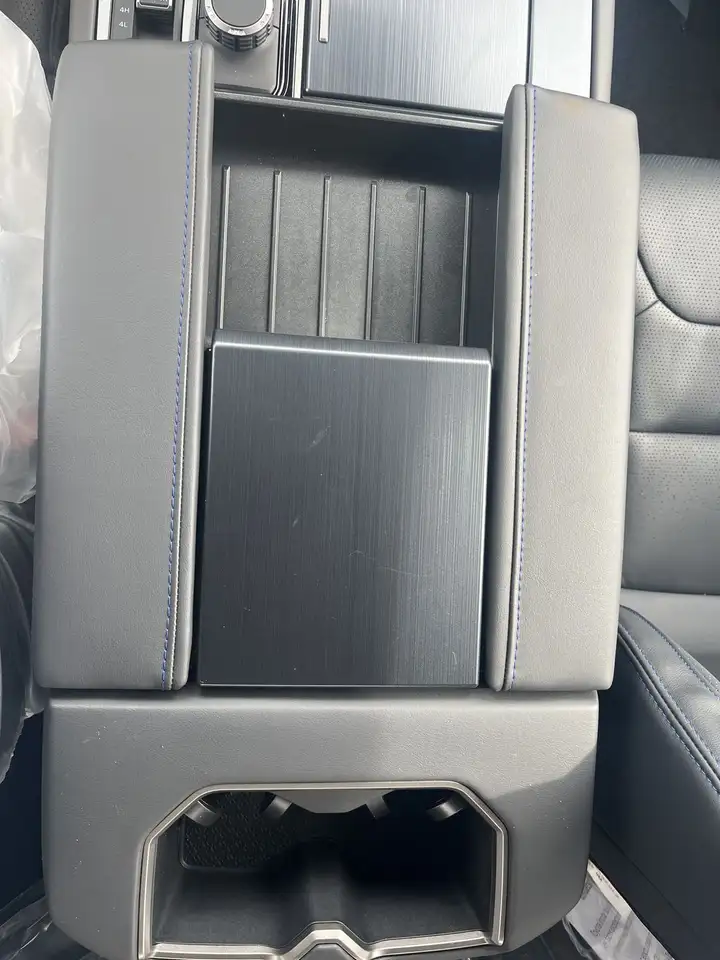Toyota Tundra снимка Toyota Tundra