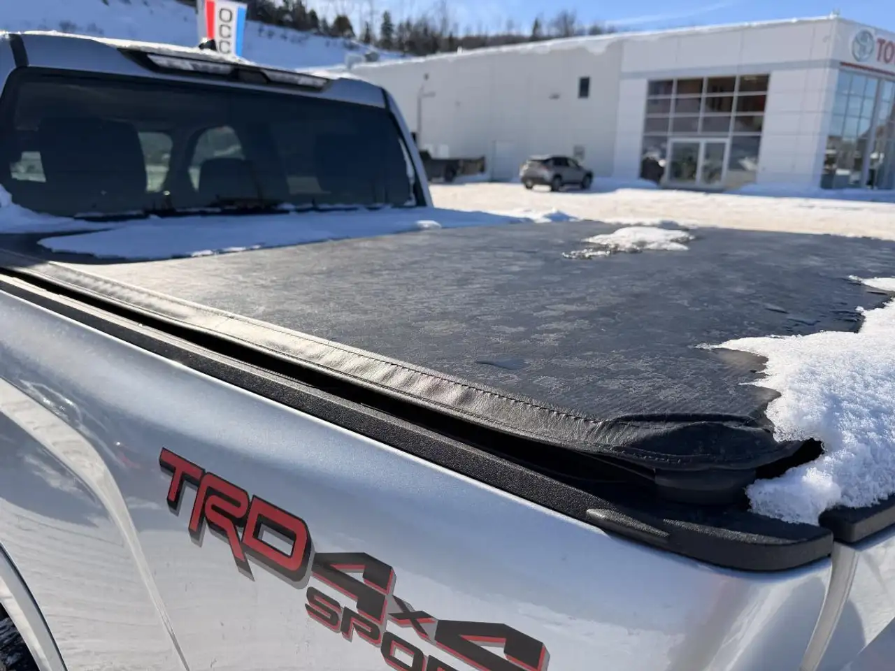 Toyota Tundra снимка Toyota Tundra