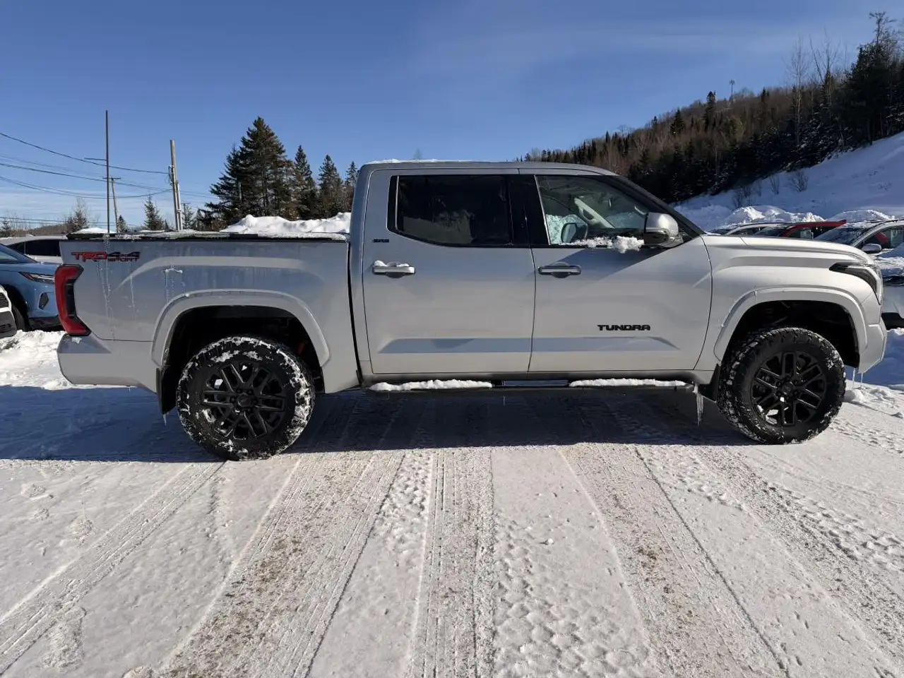 Toyota Tundra снимка Toyota Tundra