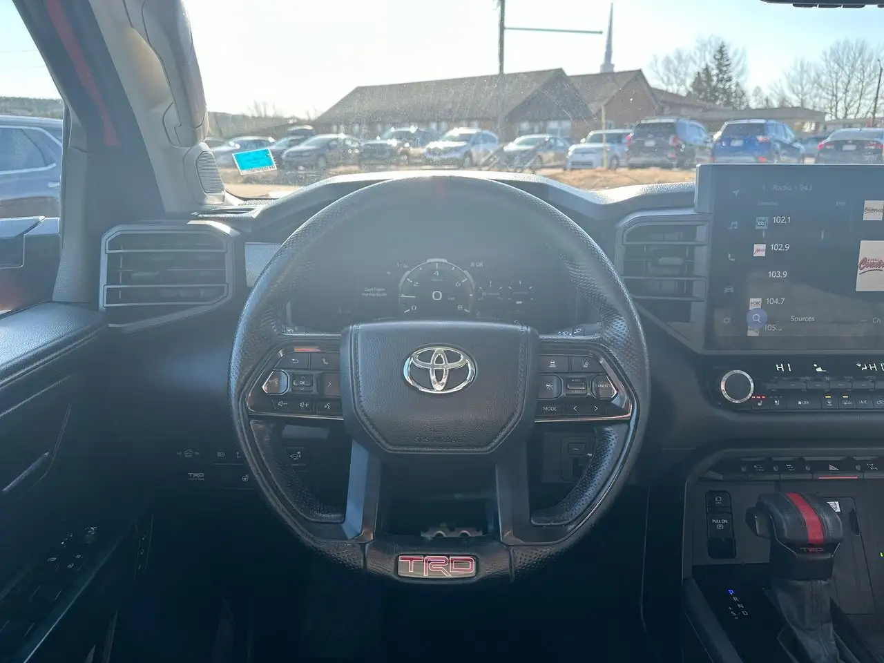 Toyota Tundra снимка Toyota Tundra