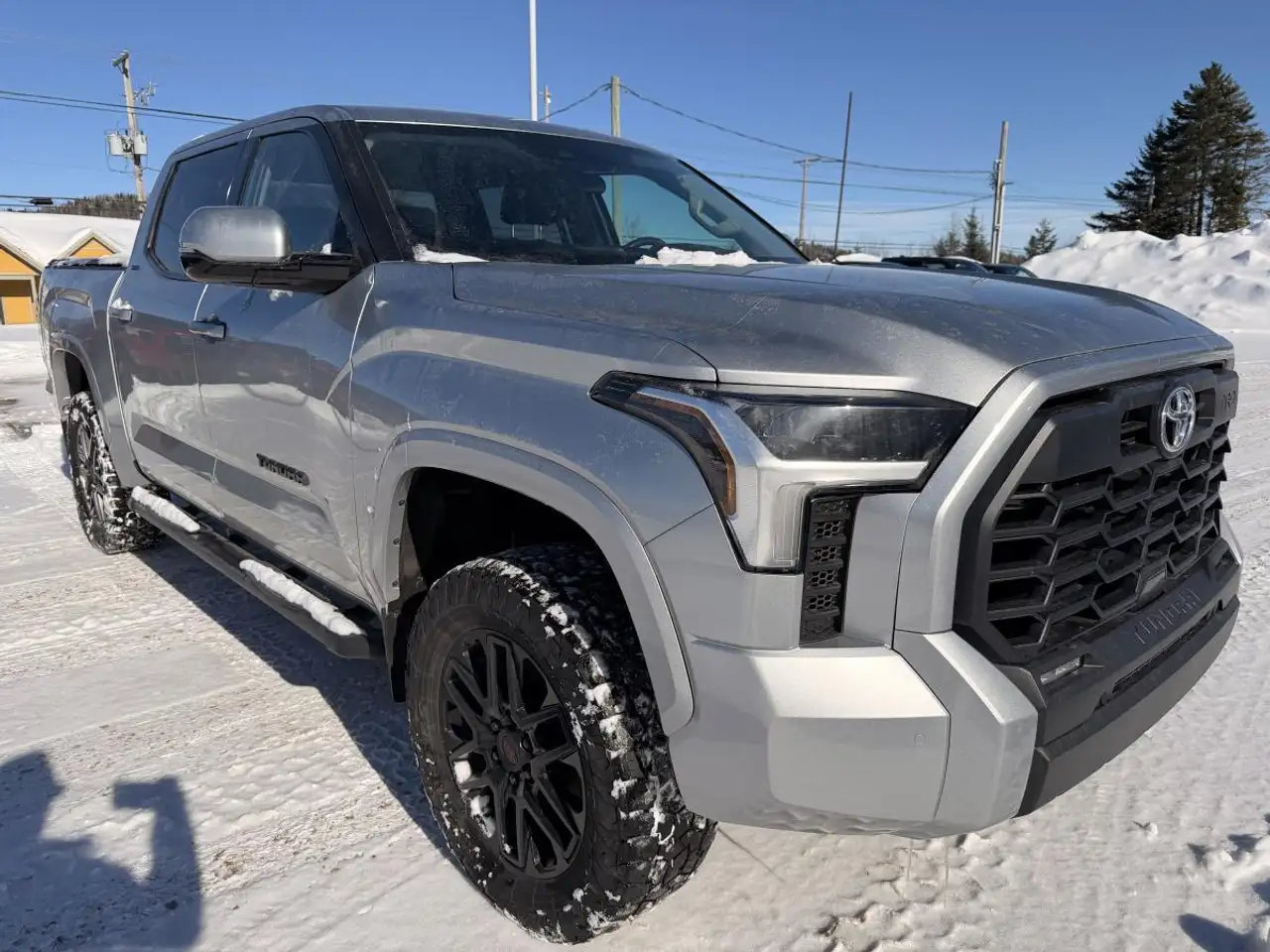 Toyota Tundra снимка Toyota Tundra