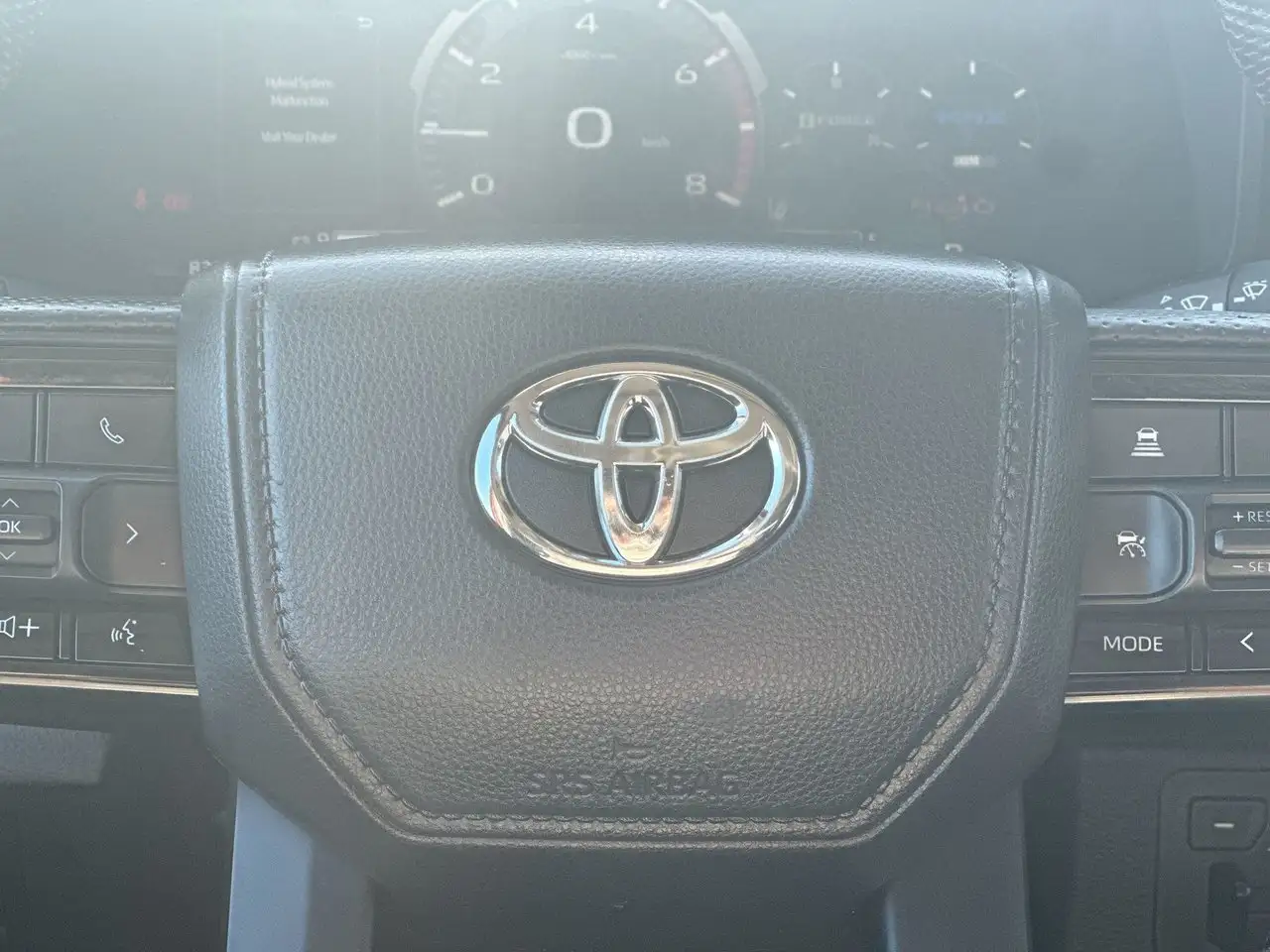 Toyota Tundra снимка Toyota Tundra