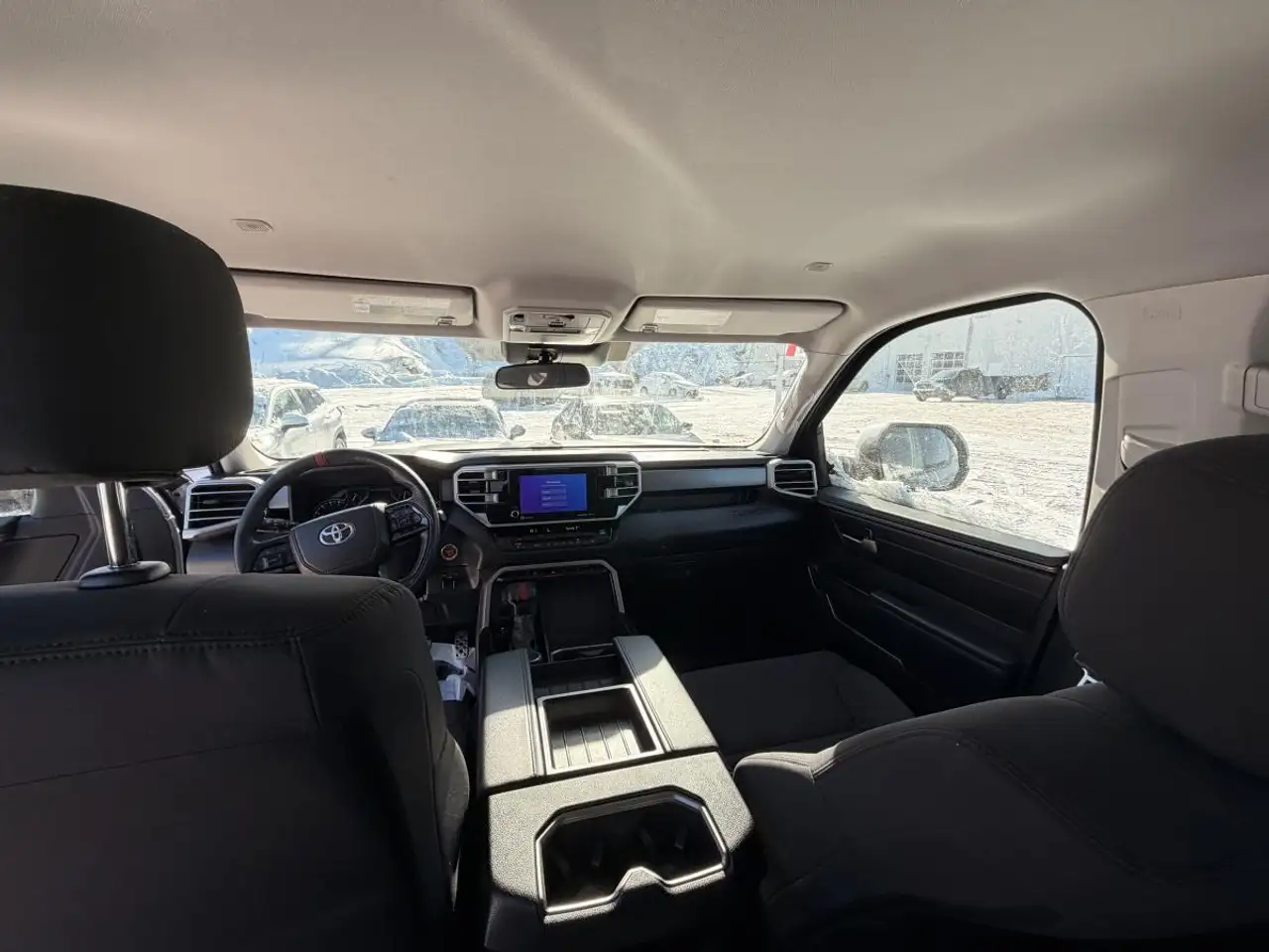 Toyota Tundra снимка Toyota Tundra